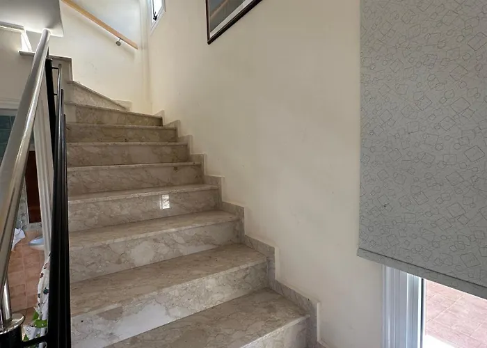 Villa Demetra, Coral Bay